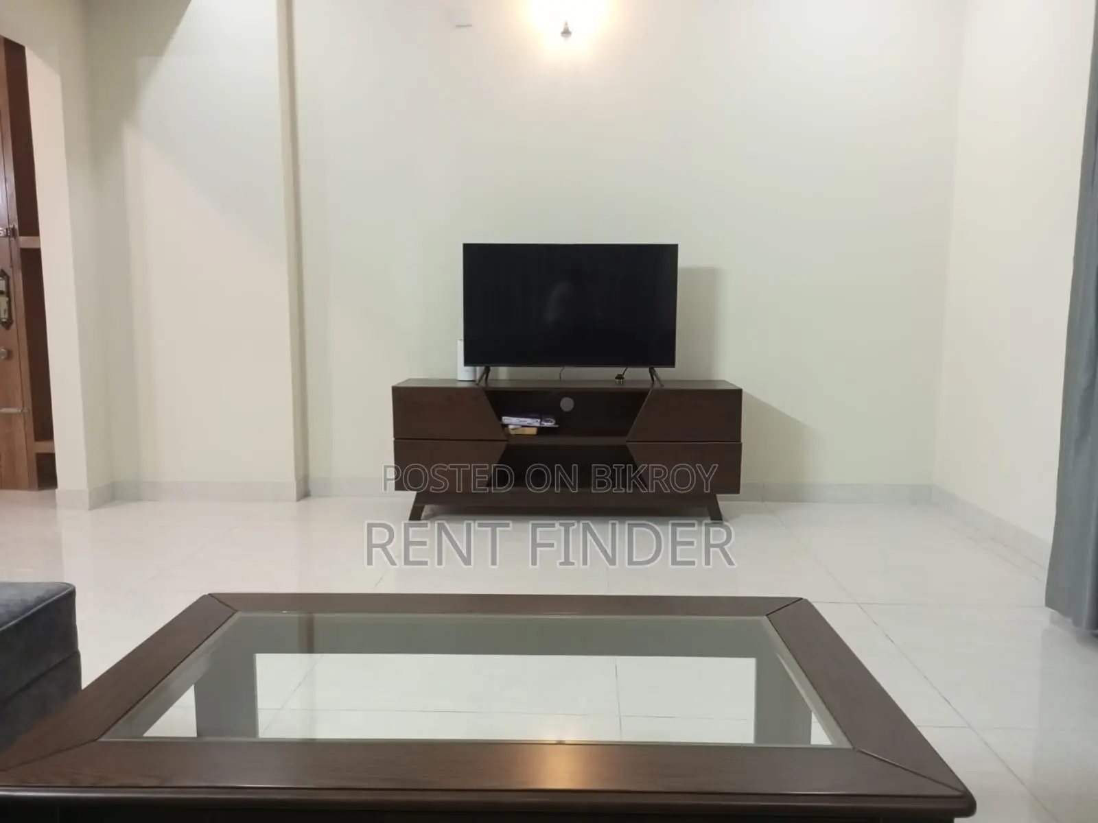 Luxury Full Furnished Apartment