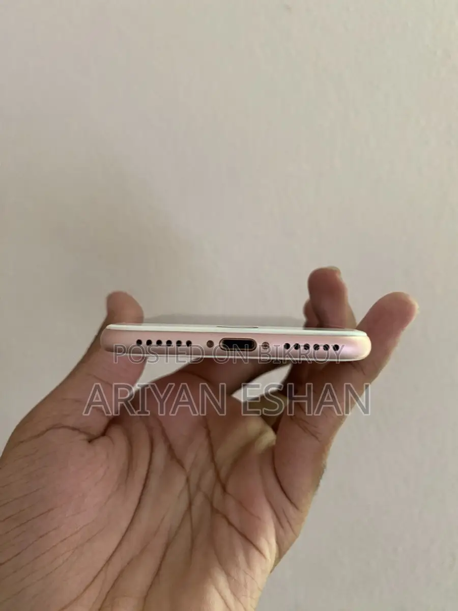 অ্যাপল আইফোন ৭ ১০০% বিএইচ ১২৮জিবি (ব্যবহৃত)