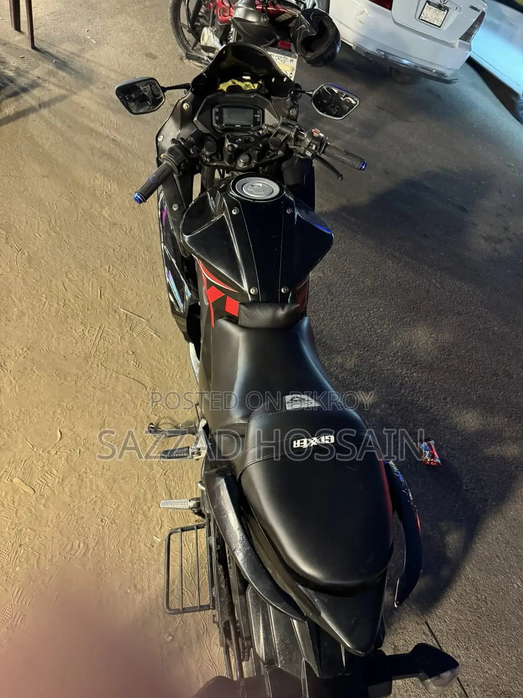 Suzuki Gixxer . 2016