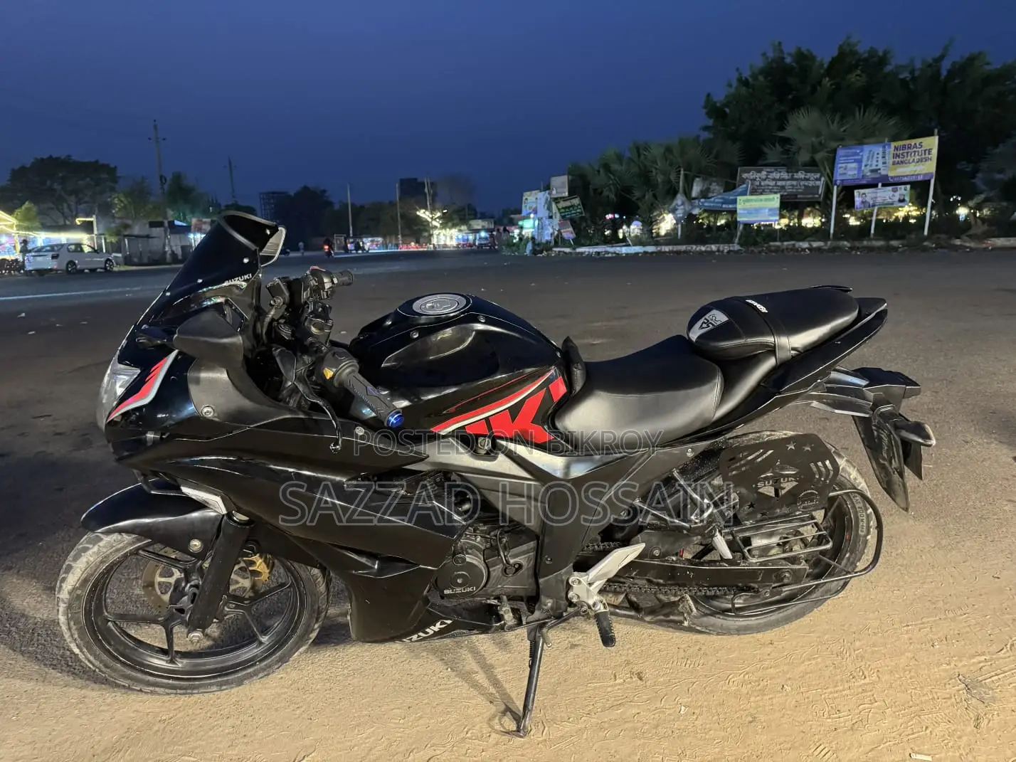 Suzuki Gixxer . 2016