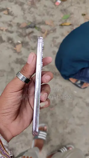 Samsung Galaxy S23 (Used)
