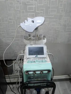 হাইড্রা ফেশিয়াল মেশিন