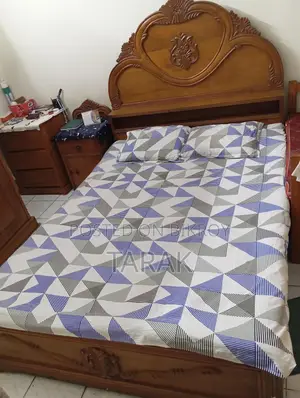সেগুন কাঠের খাট ৫ ফিট বাই ৭ বিক্রি হবে