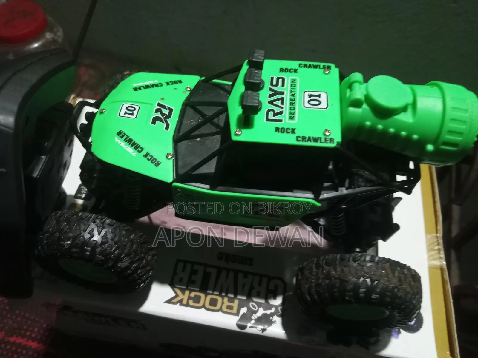 Rock Crawler Smoking Car