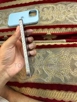 Apple iPhone 16 Pro (ব্যবহৃত)