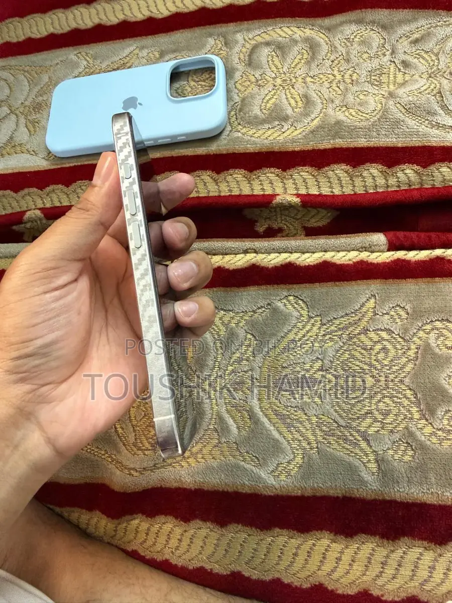 Apple iPhone 16 Pro (ব্যবহৃত)