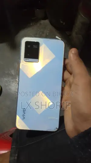 Vivo Y21 . (Used)
