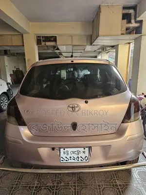Toyota Vitz 2009 Pink