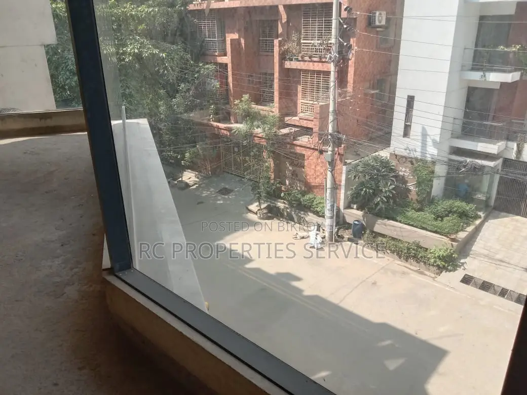2400sft commercial floor rent in Uttara. (005)