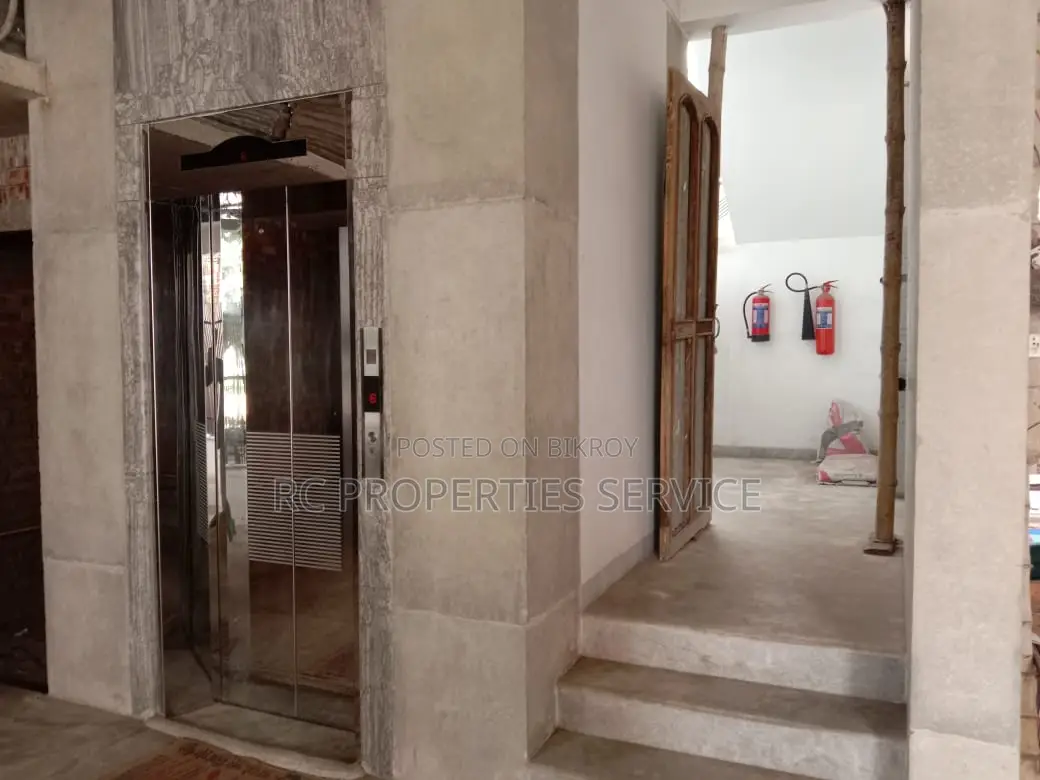2400sft commercial floor rent in Uttara. (005)