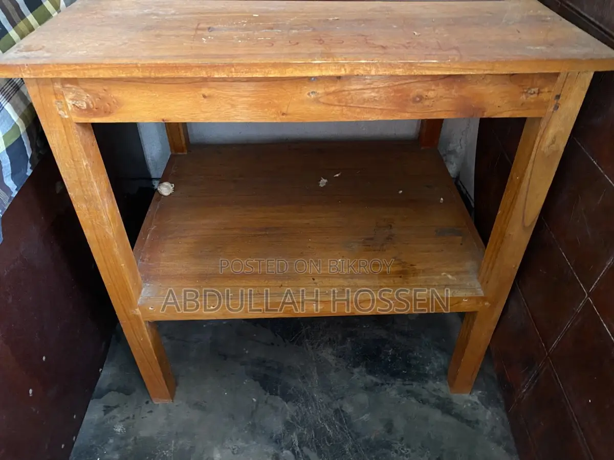 টেবিল বিক্রি হবে