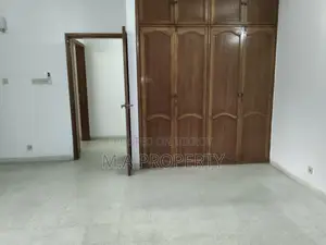 Semi-furnished Apartment for Rent in Gulshan North