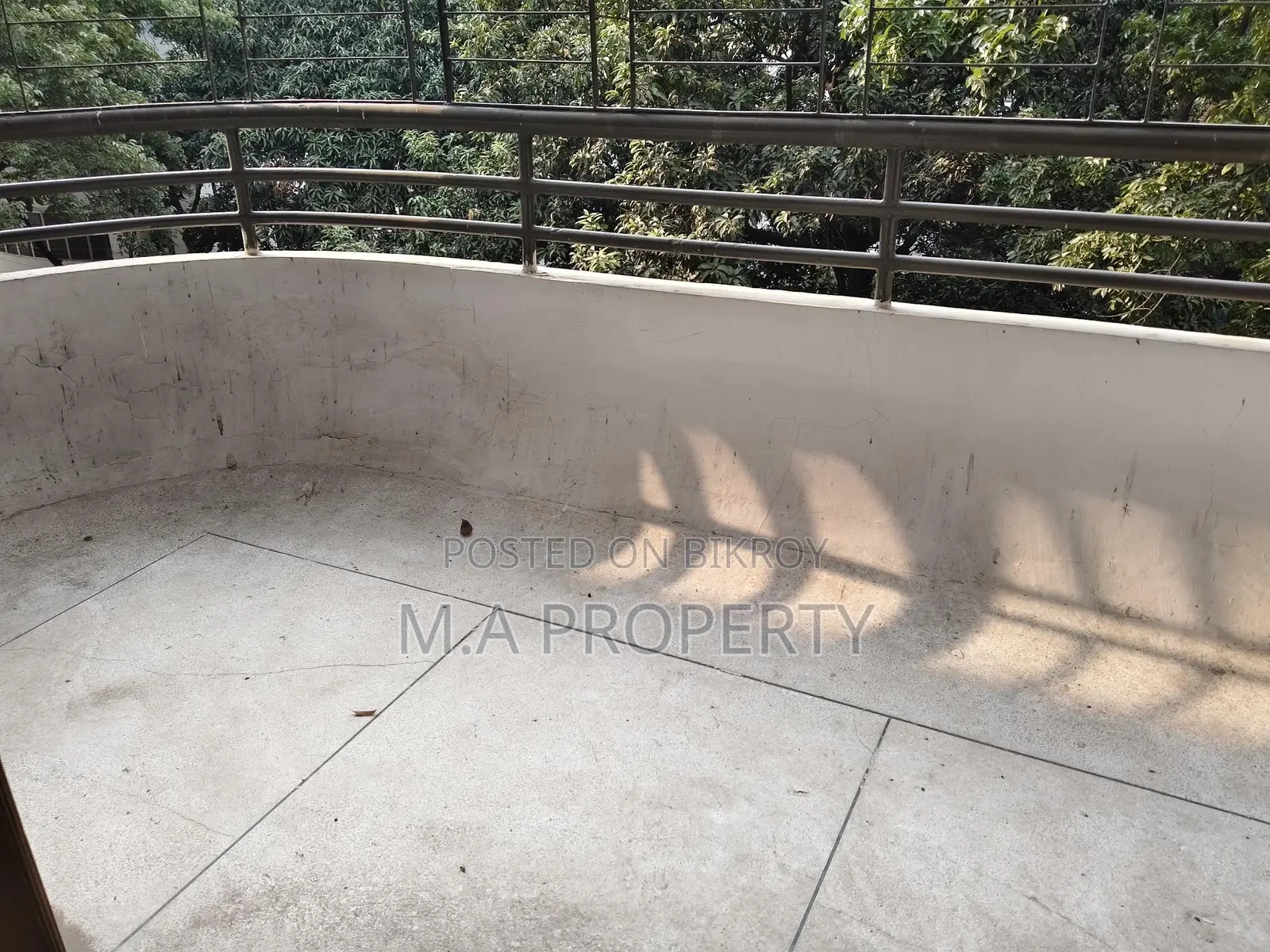 Semi-furnished Apartment for Rent in Gulshan North