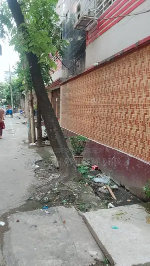 খিলগাঁও C-ব্লকে 1500 স্কয়ারফিট ফ্ল্যাট বিক্রয়