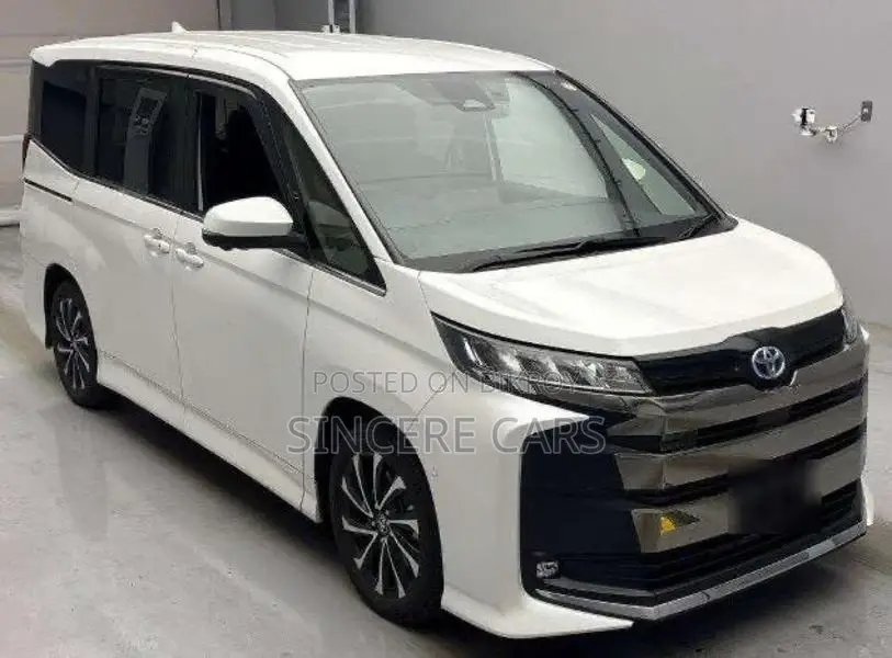 Toyota Noah S-Z HYB FULL OPTION 2023