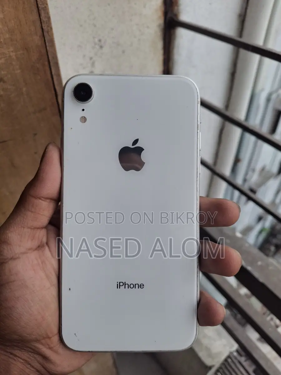 অ্যাপল আইফোন এক্সআর ৬৪ জিবি (ব্যবহৃত)
