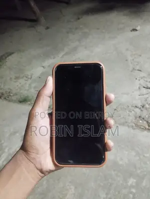 Apple iPhone 11 (Used)