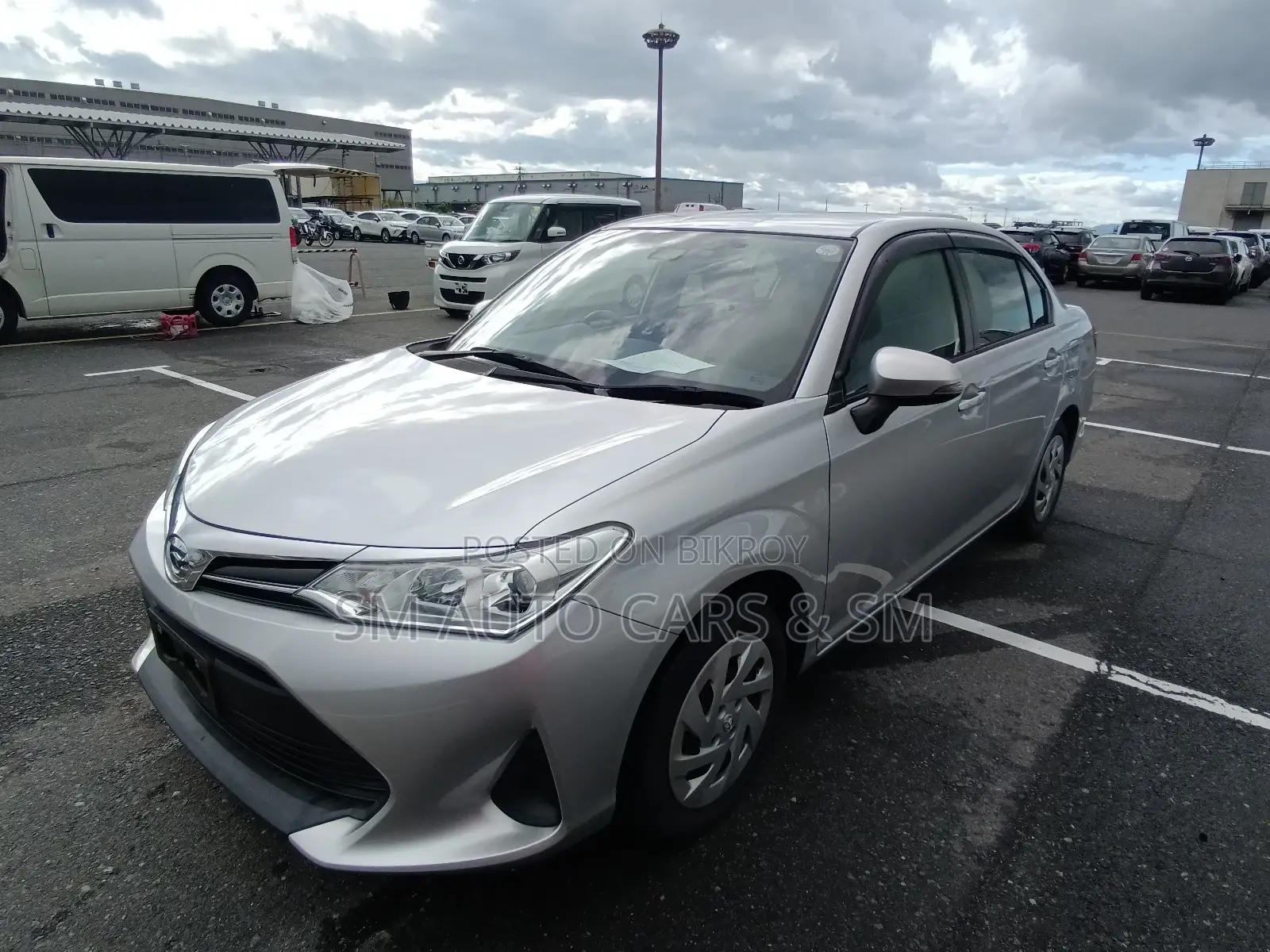 Toyota Axio Non Hybrid EX Silver 2020