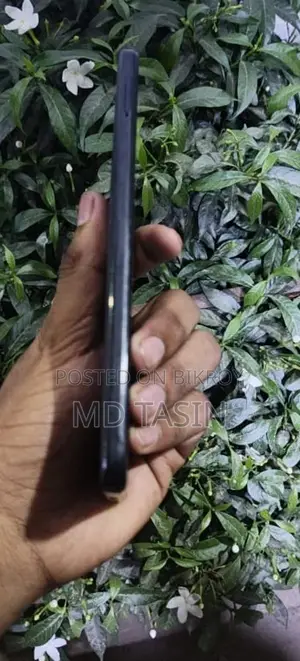 Xiaomi Redmi Note 11 . (Used)