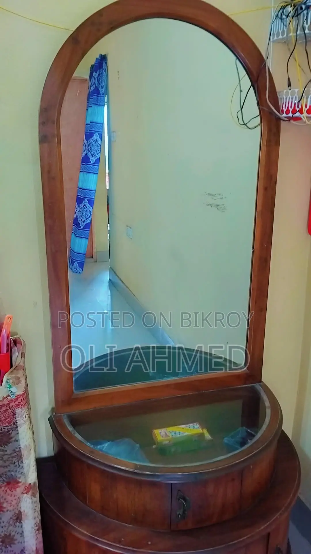 Wooden Dressing Table