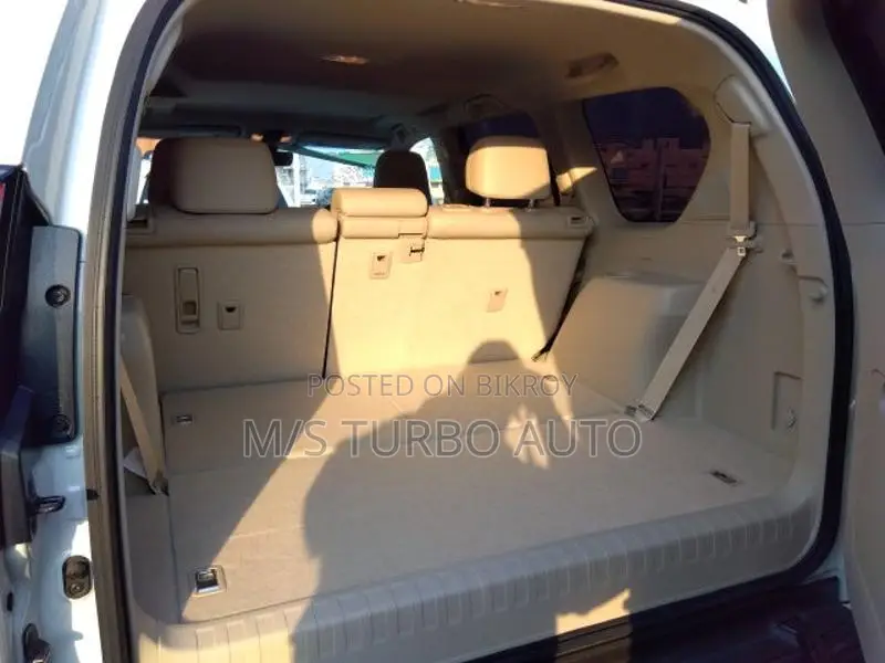 Toyota Land Cruiser 2022 Pearl