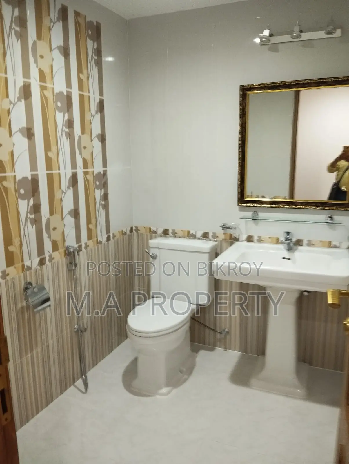7200sqft 5-Bedroom Apartment Rent in Gulshan-2
