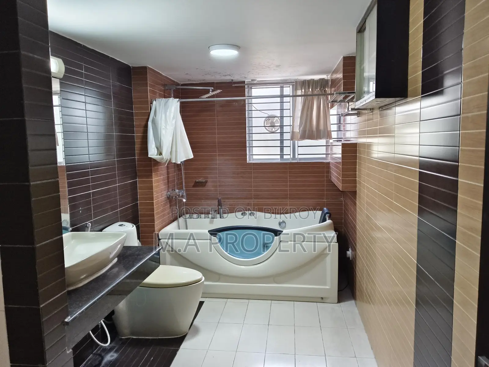 7200sqft 5-Bedroom Apartment Rent in Gulshan-2