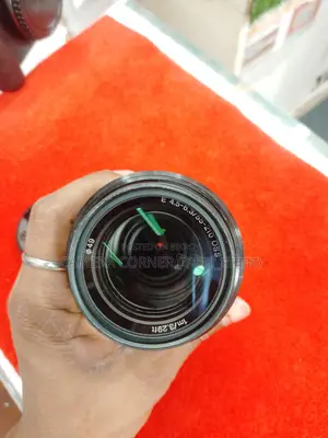 Sony 55-210mm OSS lens