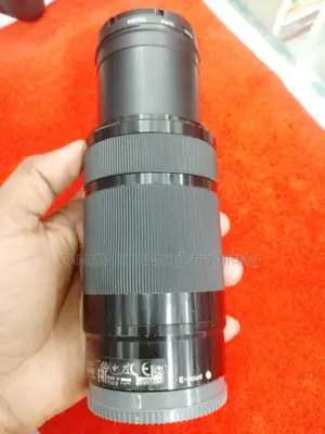 Sony 55-210mm OSS lens