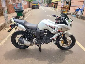 Yamaha FZ 2012 White