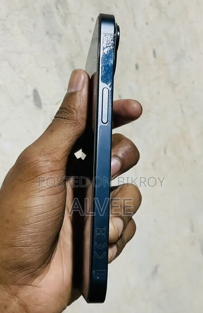 Apple iPhone 14 (Used)