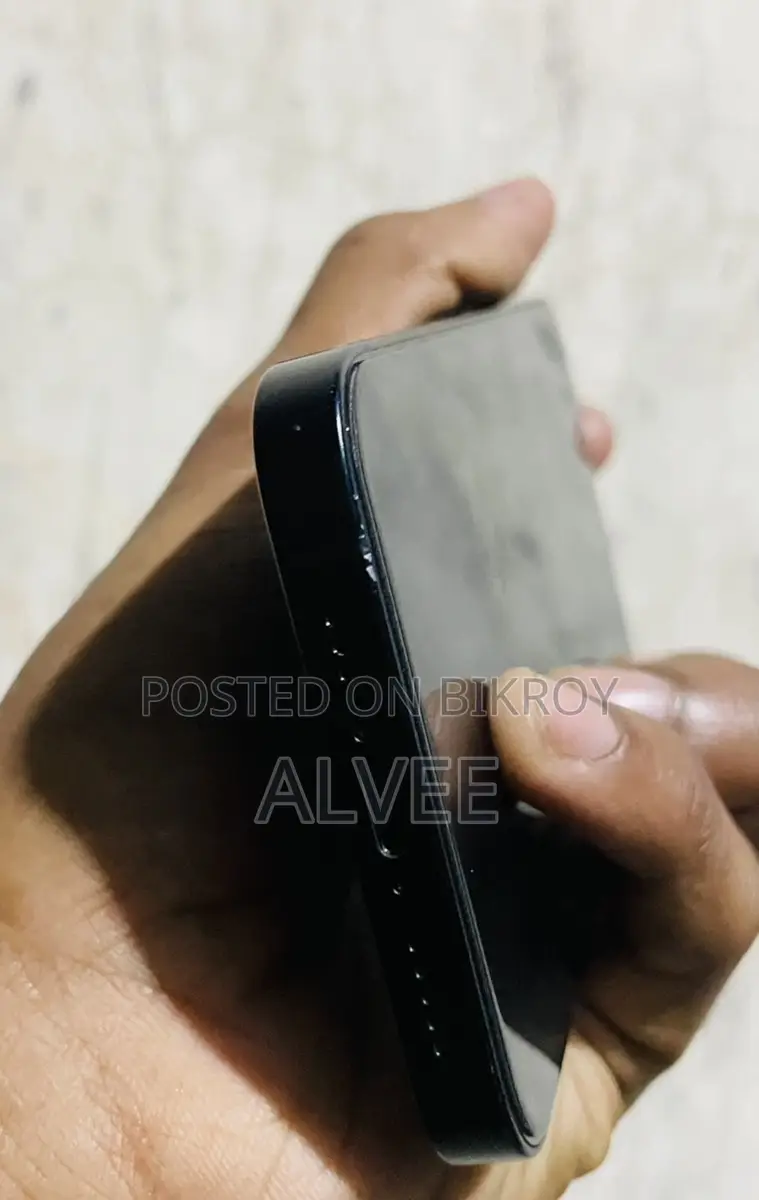 Apple iPhone 14 (Used)