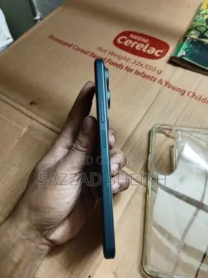 Vivo Y21 . (Used)