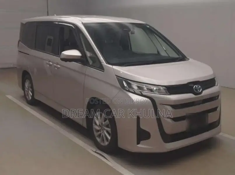 Toyota Noah G Hybrid Gray 2023