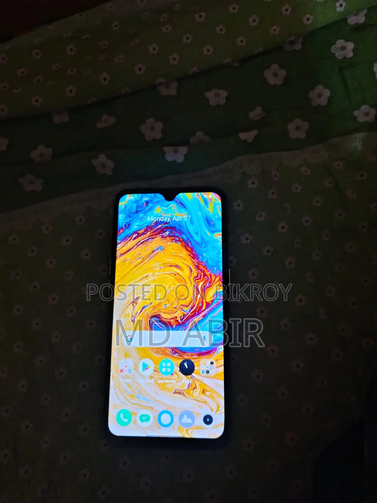 Realme XT 4/64 (Used)