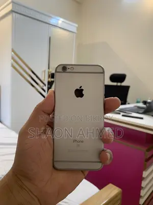 Apple iPhone 6S 64 GB (Used)
