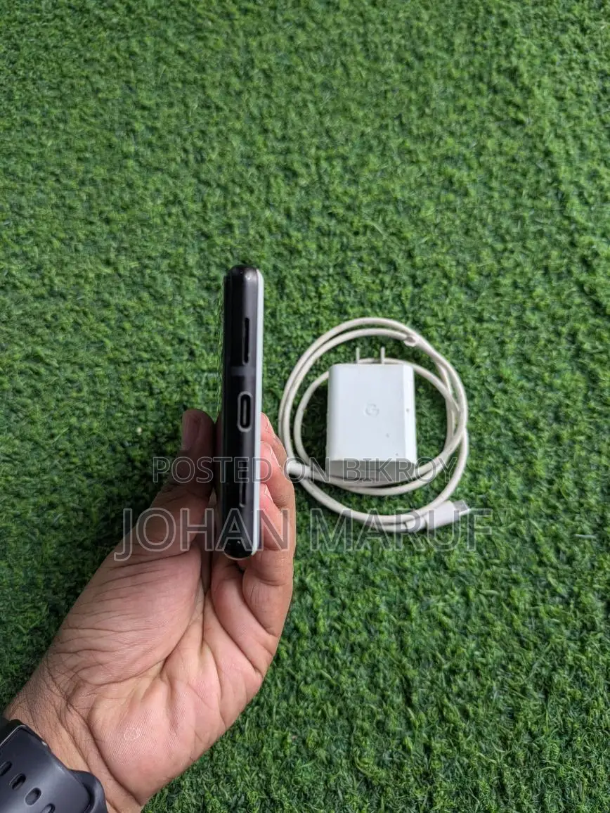 Google Pixel 6 (Used)