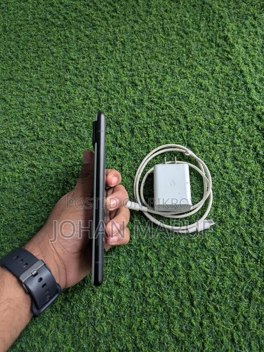 Google Pixel 6 (Used)