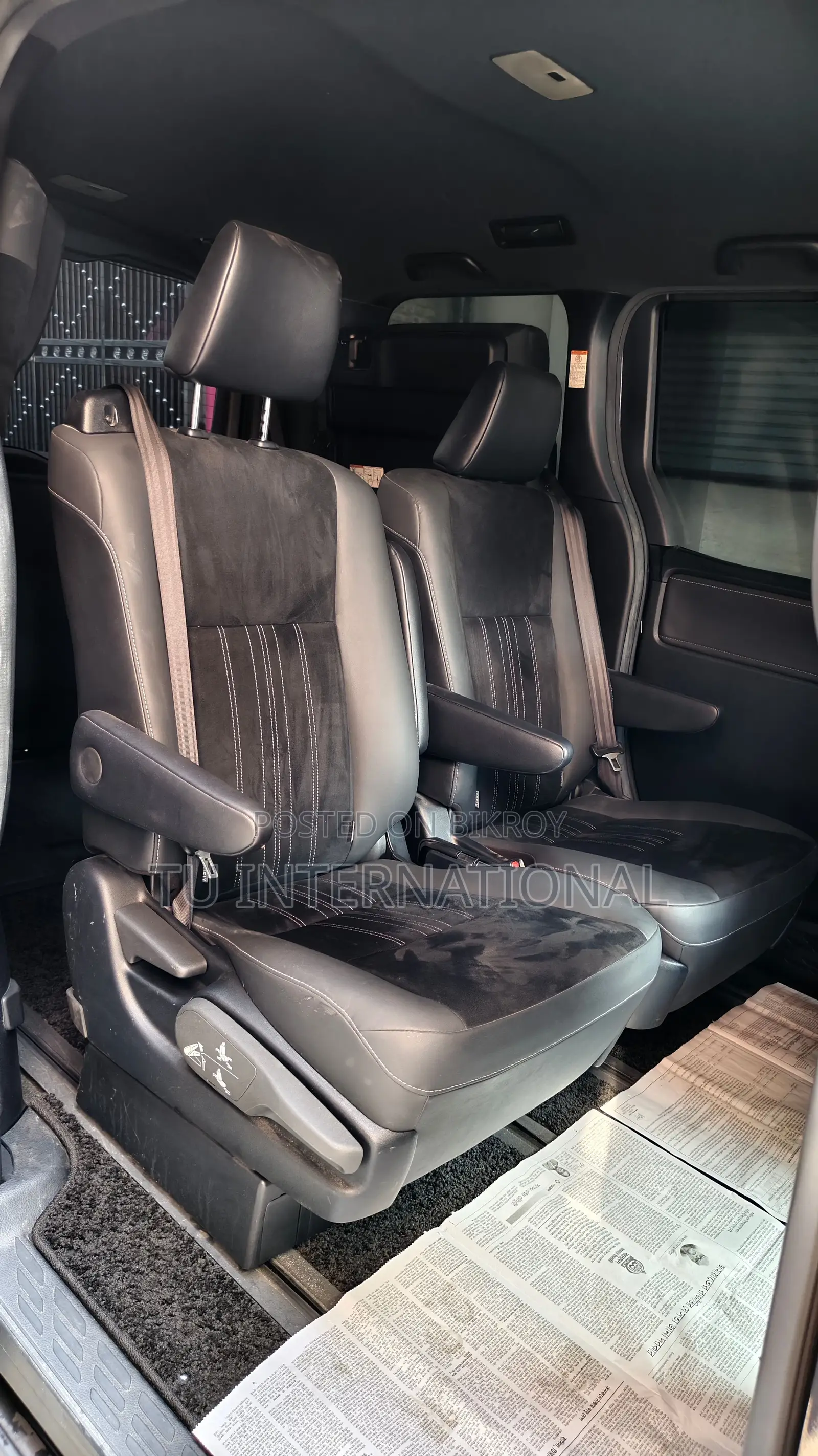 Toyota Esquire gi premium push pkg 2020