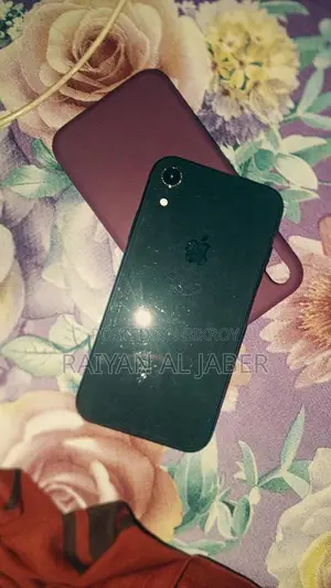 Apple iPhone XR (Used)