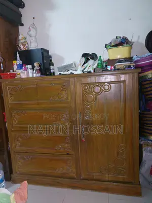 আলমারি কিনবো, তাই ওয়ারড্রব টা সেল করে দিচ্ছে