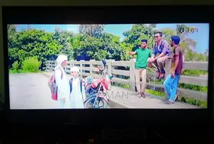 Sky View 32-inch LED HD TV