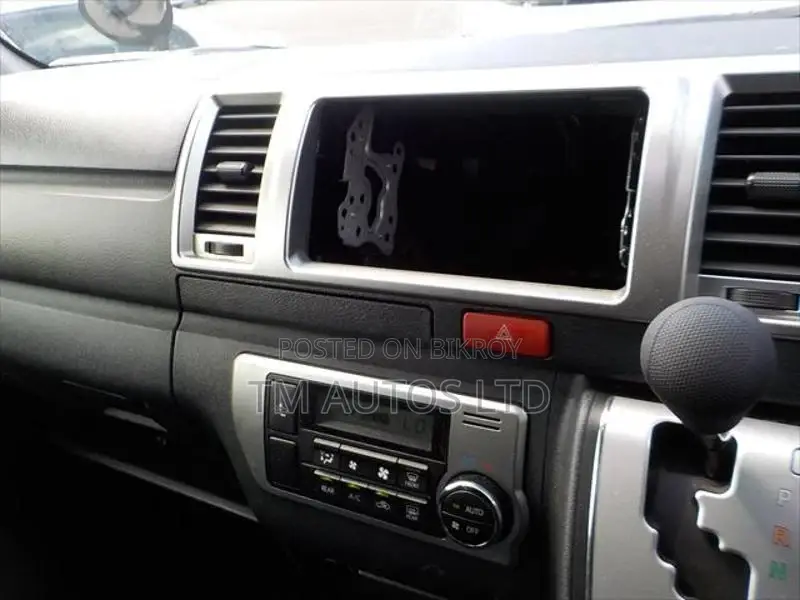 Toyota Hiace SUPER GL 3.0 BLACK 2021