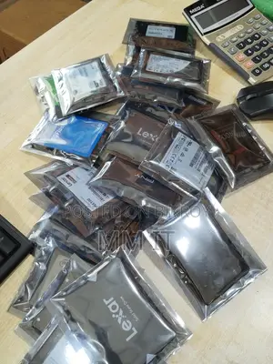 SSD 128 GB AVAILABLE