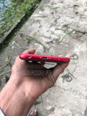 Apple iPhone XR . (Used)