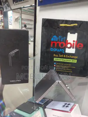 Samsung Galaxy Z Flip 6 12/512GB Fullbox (Used)