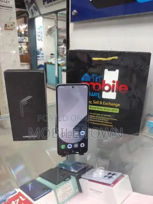 Samsung Galaxy Z Flip 6 12/512GB Fullbox (Used)