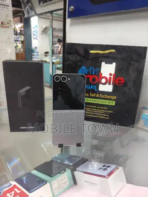 Samsung Galaxy Z Flip 6 12/512GB Fullbox (Used)