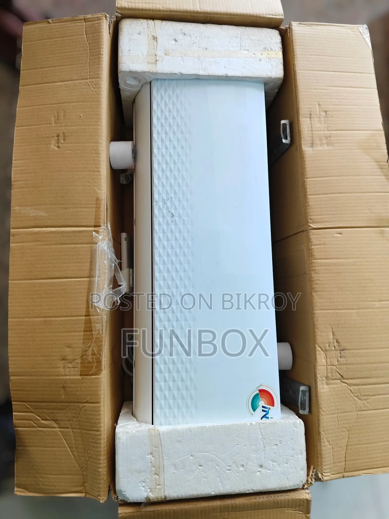 ঈদ স্পেশাল মেগা অফার! গরমে আর কষ্ট নয়! 🔥

❄️ Walton 1.5 Ton Inverter AC

Model: WSI-DIAMOND-18F

🎉 ঈদ উপলক্ষে বিশেষ ডিসকাউন্ট – শুধু আমাদের কাছেই! 🎉

💰 অফিশিয়াল MRP: ৭১,৯৯০ টাকা
🔥 আমাদের ঈদ অফার প্রাইজ: মাত্র ৪৮,০০০ টাকা!
👉 আপনি সেভ করছেন ২৩,৯৯০ টাকা! 💸
📉 প্রায় ৩৩% ডিসকাউন্ট!

❄️ পারফরম্যান্স যেটা গরমে স্বস্তি দিবে

✅ 1.5 Ton (18000 BTU) Cooling Capacity
✅ Inverter Rotary Compressor – কম বিদ্যুৎ, বেশি কুলিং ⚡
✅ Cooling Capacity: 5275W
✅ EER: 3.37 – এনার্জি এফিসিয়েন্ট

⚙️ টেকনোলজি & বিল্ড

✔️ Refrigerant: R-32 – পরিবেশবান্ধব 🌱
✔️ Copper Tube Condenser – দীর্ঘস্থায়ী পারফরম্যান্স
✔️ Operating Range: 20°C – 52°C – বাংলাদেশের আবহাওয়ার জন্য পারফেক্ট
✔️ Max Pipe Length: 10m

🔌 পাওয়ার ইনফো

🔹 Voltage: 230V ~ 50Hz
🔹 Input Power: 1565W
🔹 Rated Current: 6.95A

🛡️ ওয়ারেন্টি সুবিধা

🔹 Compressor: ৫ বছর
🔹 Inverter PCB: ১ বছর
🔹 Condenser: ১ বছর
🔹 Spare Parts: ১ বছর
🔹 After Sales Service: ২ বছর (ফ্রি)

📦 এটি Walton-এর অরিজিনাল ইনভার্টার AC

💥 এমন দাম + ইনভার্টার AC = একদম বেস্ট ডিল!
⚠️ ঈদ অফার – লিমিটেড স্টক! আগে আসলে আগে পাবেন!