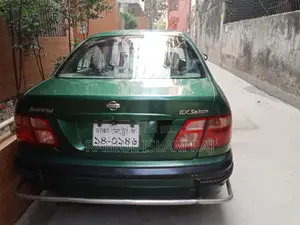 Nissan Sunny . 2000